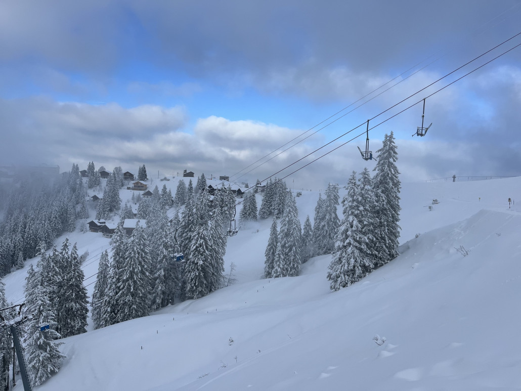 Zwei Kanonen laufen am Klewenstock. Man hofft also auf eine Öffnung ab Ende Woche.
