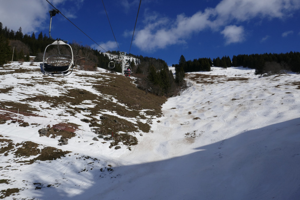 Kultige POMA 2KSB und fast komplett apere Piste