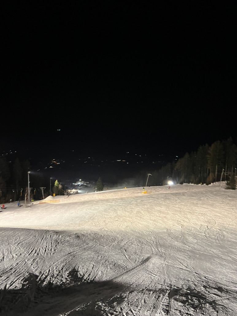 Blick von oben, und so nebenbei: Es war auch fast nix los, beide Schlepper liefen, man musste aber nie anstehen und die Menschen verteilten sich sehr gut