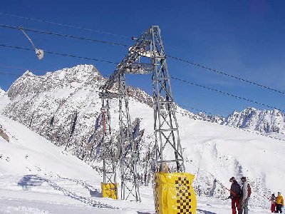 Nochmals Milezlifte etwas über 1200m lang machen aber fast 400 Höhenmeter für Skilifte viel.