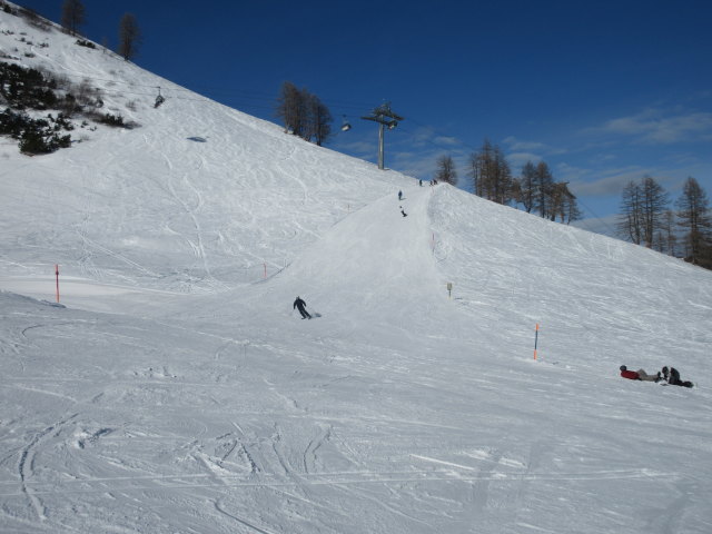 Hocheggpiste, darüber der 6-CLD-B Täli