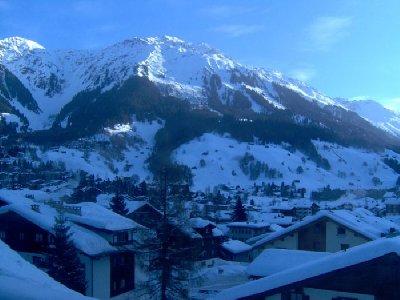 Klosters - Blick hinunter auf das Quartier, welches im August überschwemmt wurde