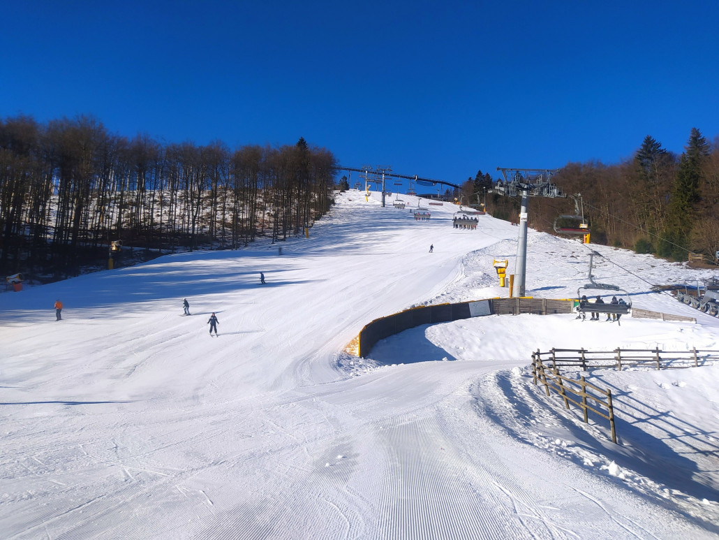 Slalomhang am Morgen