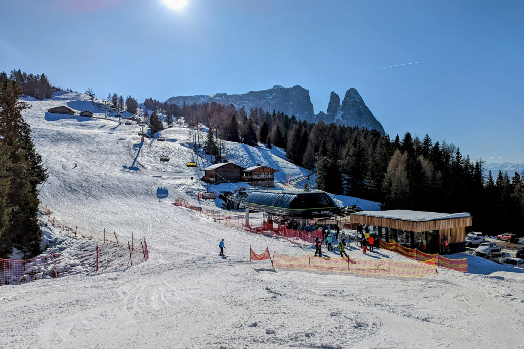 Talstation der neuen Spitzbühel Bahn