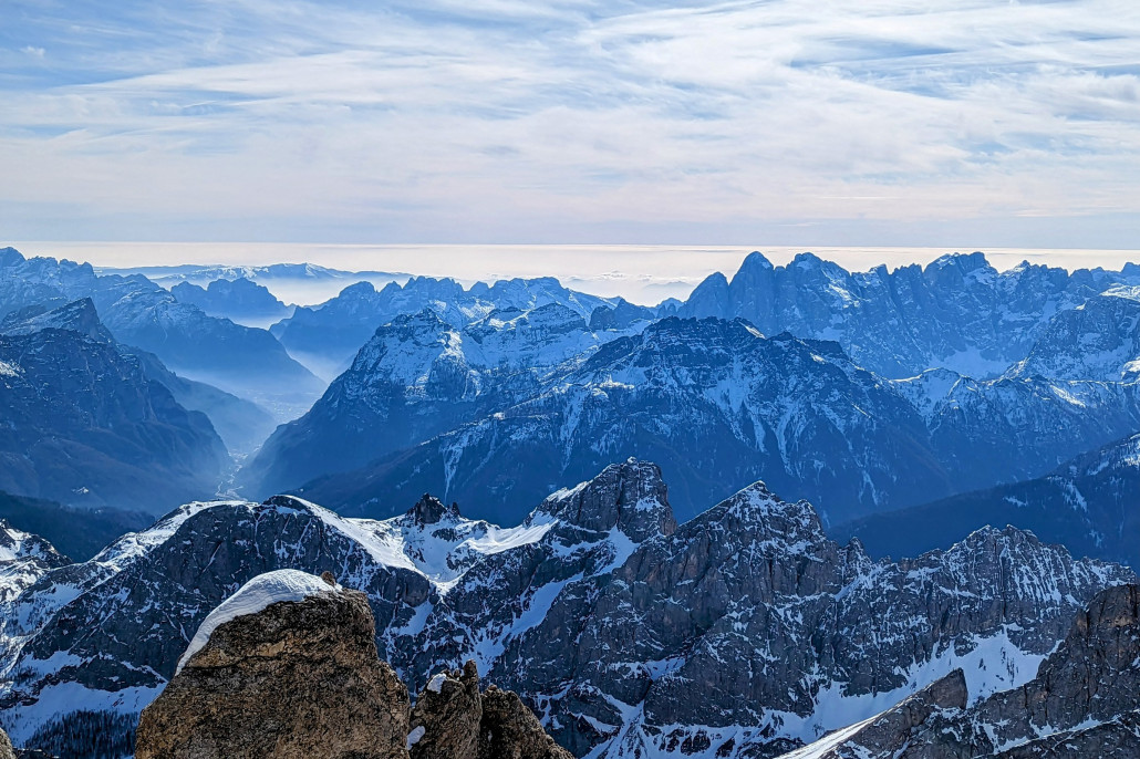 Blick zur Adria - versteckt sich aber unter Dunst / Wolken
