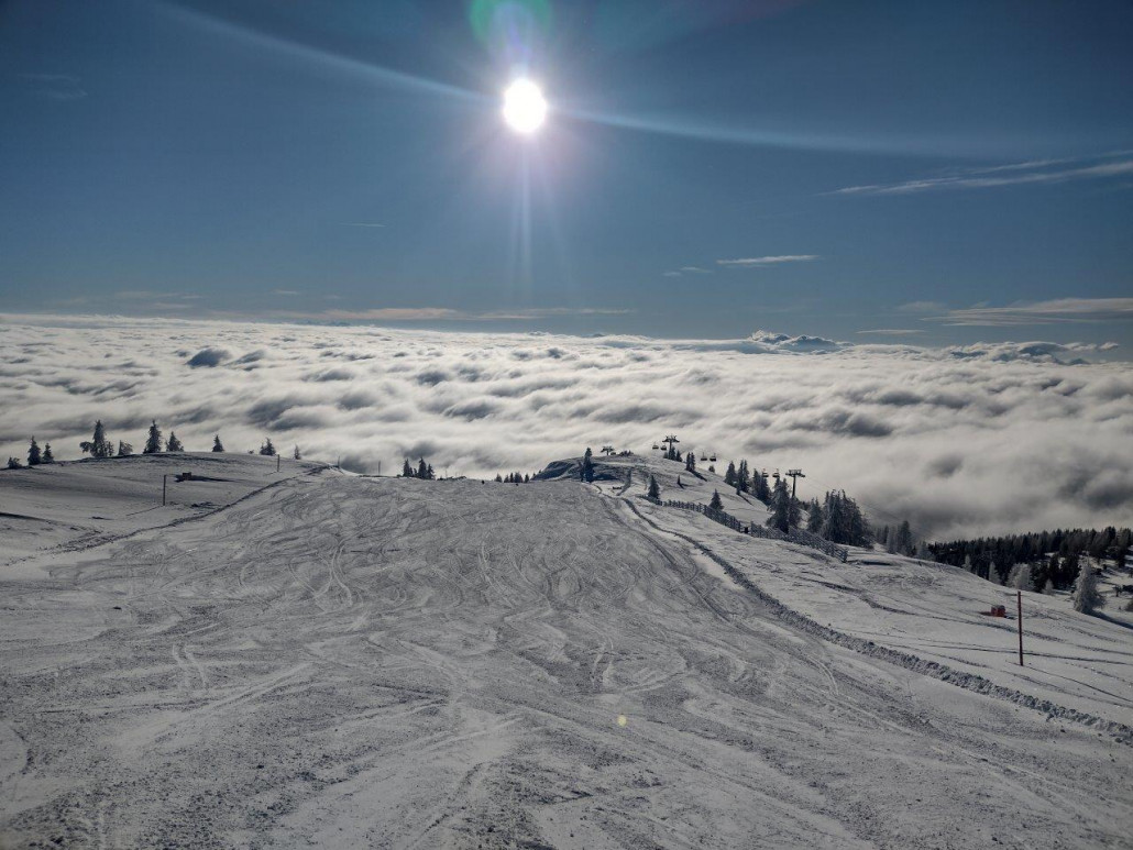 Piste Nr. 17, rechts der Wörthersee Family Jet.