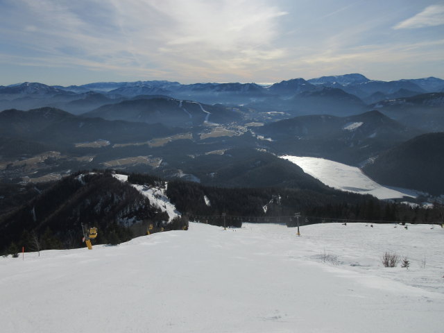 Birkiabfahrt, daneben der 2-CLF Gipfel, rechts die Steilhang-Abfahrt (geschlossen)