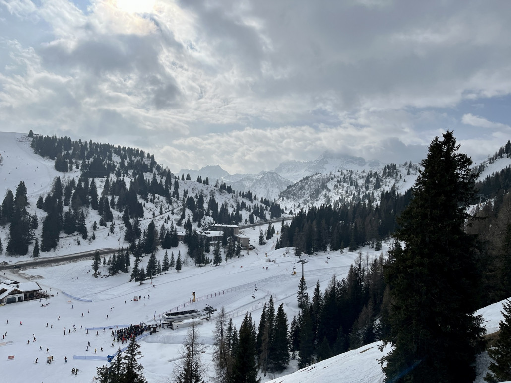 Unten an der 4KSB Campolongo-Bec de Roces dann 5min Wartezeit