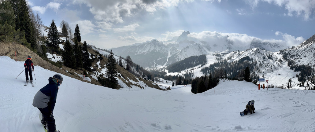 Über die wenig befahrende 27 und den Funpark sind wir hinunter nach Arabba