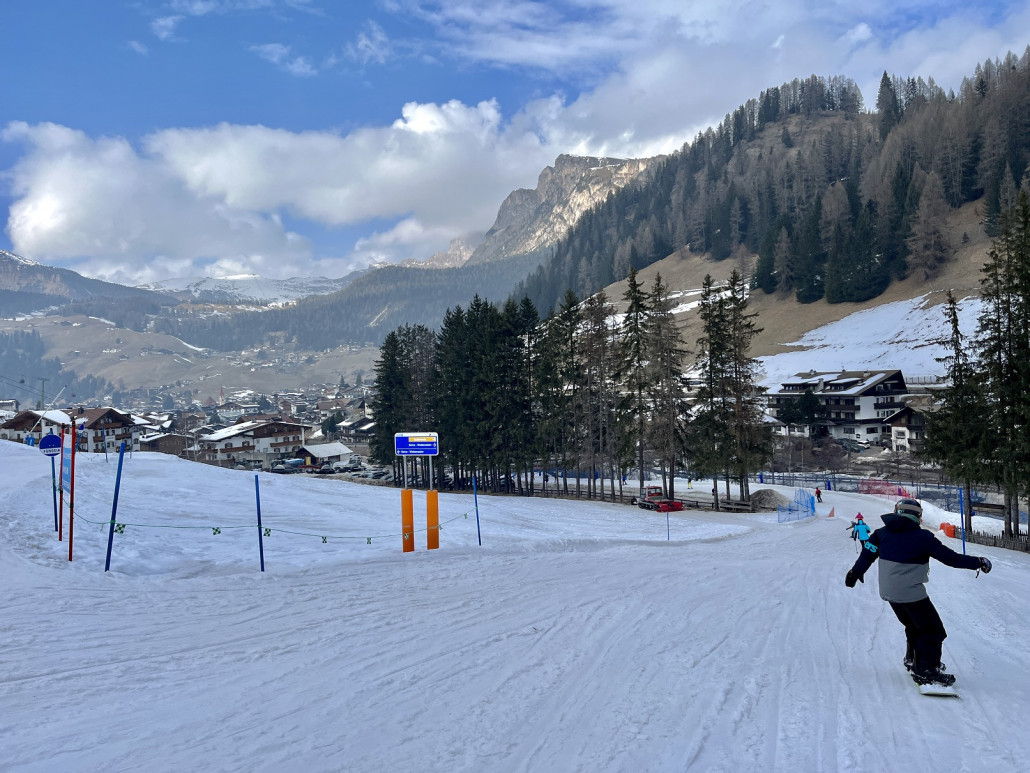 Unten in Wolkenstein wurde es matschig, aber nicht klebrig bis zum Pistenende
