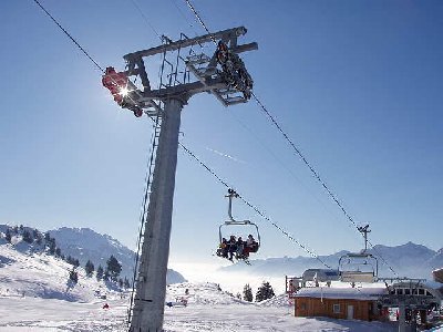 Nochmals Talstation mit Wechsellaststütze. Besitzt 2 deriger und 2 Niederhalter