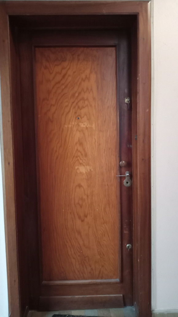 Hinter dieser Türe sollte es sein!