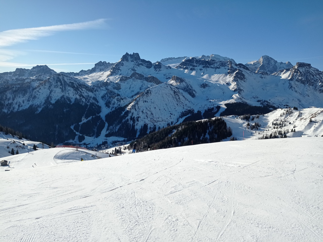 Morgenblick über Arabba, Padonkamm, Marmolada