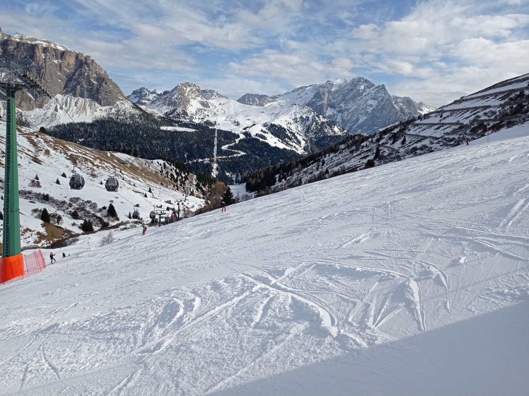 Belvedere-Blick, rechts dahinter Marmolada