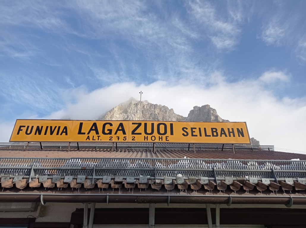 Mit der 2. Gondel nach oben