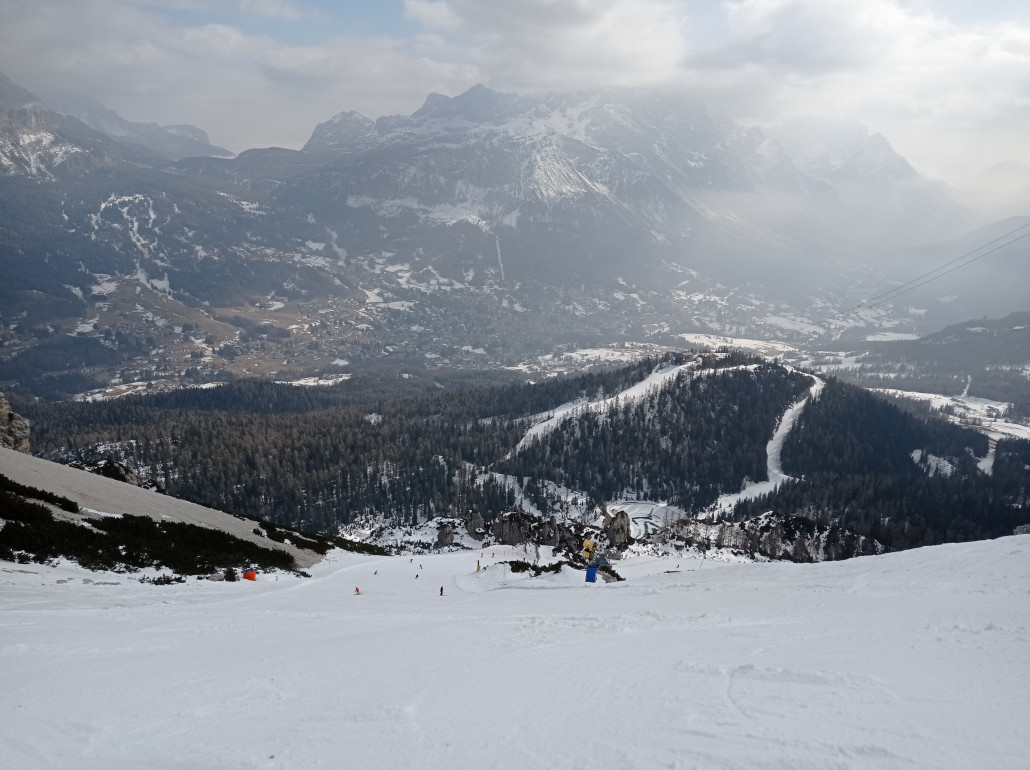 Unterer Steilhang mit Blick auf Col Druscie und Cortina