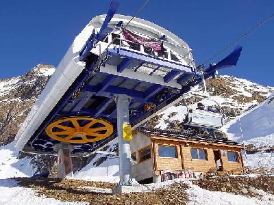 Nochmals. Bergstation. Die Restaurants sind schön gelungen.