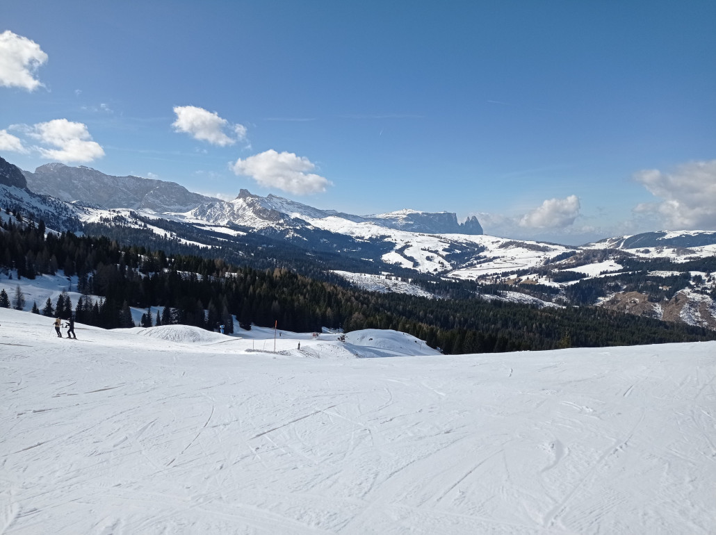 Seiser Alm und Schlern vom Mont de Seura