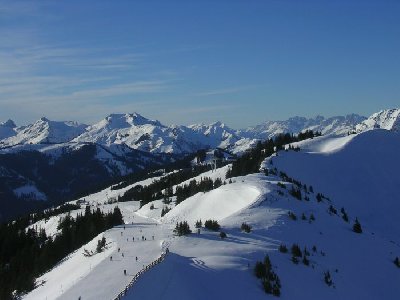 Blick von Wildenkarkogel mit den Magic 6er.