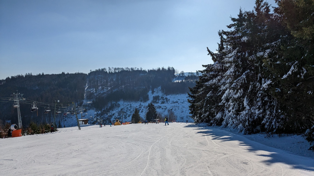 SL ob. Postwiese sehr gut präpariert und mit tollem Schnee