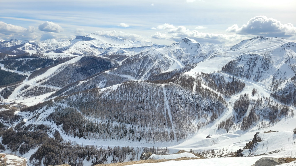 Überblick über das Skigebiet vom Cime de Bercha