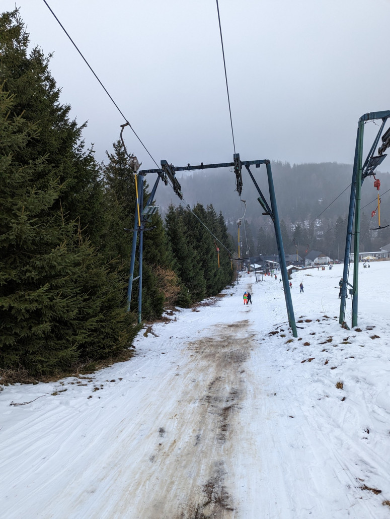 Schlüsselstelle im langen Lift. Kaum umfahrbar.