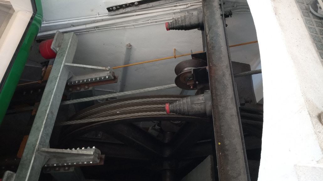 Dreirillige Seilscheiben gibt's es auch nicht so oft