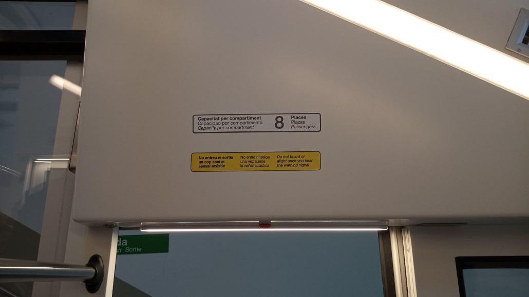 5 Abteile zu 8 Leuten macht 48.