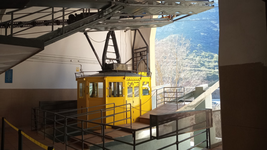 Das Gelb steht den Kabinen wirklich gut!