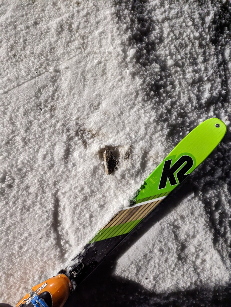 Einige wenige Steine waren auch zu finden. Ich habe sie dann per Wurf der Piste verwiesen. ;-)