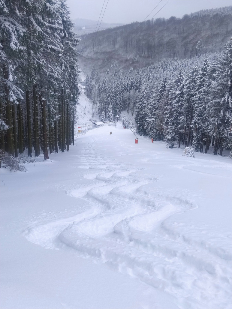 Westfalenhang 2 Piste am Lift