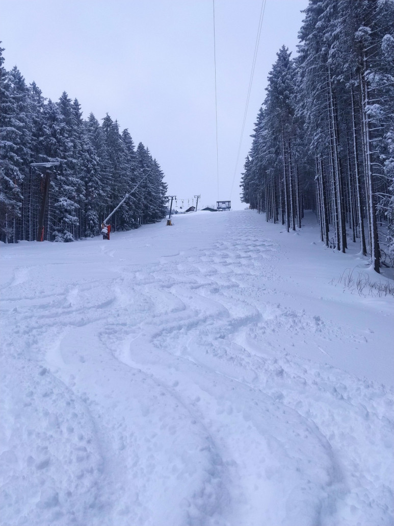 Westfalenhang 2 Piste am Lift