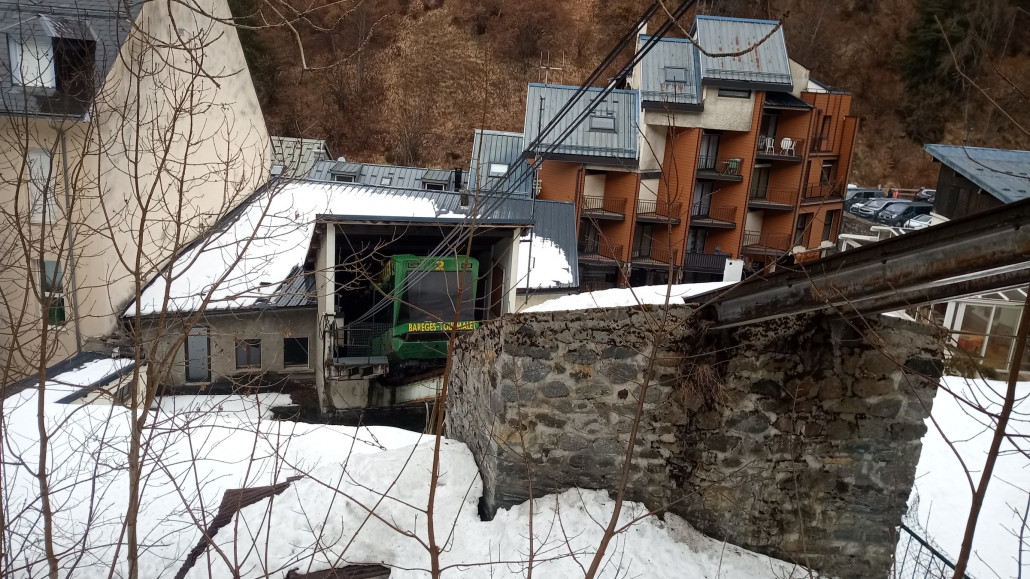 Hier ein Blick von oben auf die Station