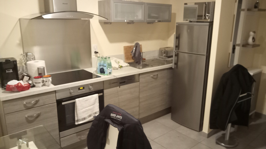 in der Küchenzeile war alles voll funktionsfähig und auch sonst war alles mehr wie ausreichend ausgestattet.