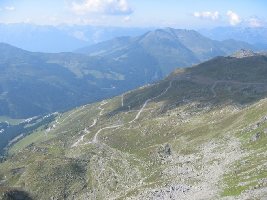 157-Skigelände am Marchkopf mit Bahn, Piste und Variantenhängen.jpg