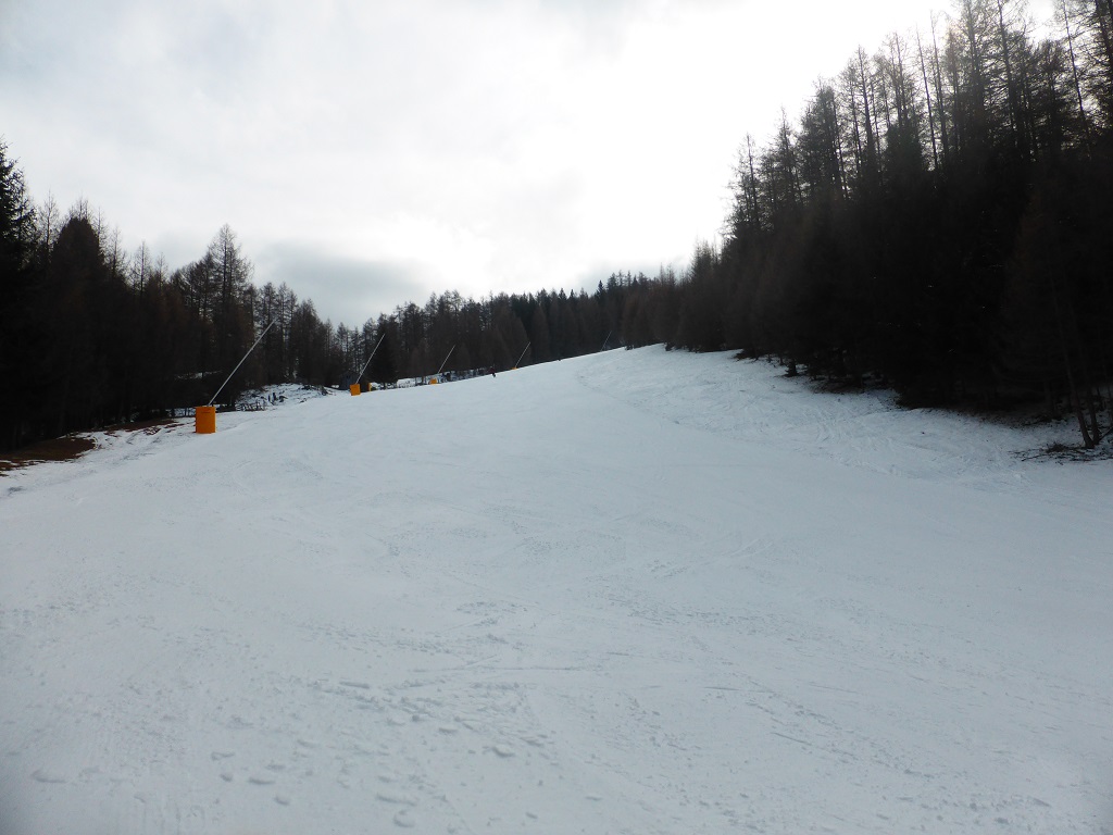 die Talabfahrt sah am Nachmittag zwar noch gut aus, hatte aber schon viele harte, abgerutschte Abschnitte