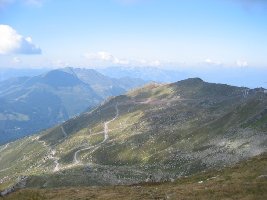 150-Variantenhänge und Bahntrasse vom Marchkopf-Südwestgrat.jpg
