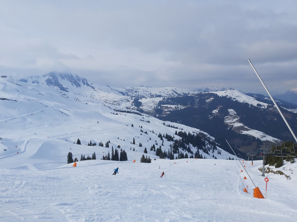 War schön und lange ohne Hüttenbesuch allerdings. Ein paar fahrten fehlen aber fürs Skiline.