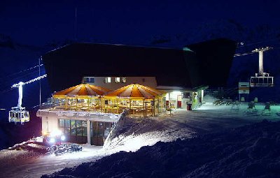 Mittelstation Gurschen mit dem Restlichtverstärker fotografiert