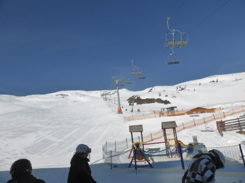 an der Bergstation der Gondel dann doch noch Winter