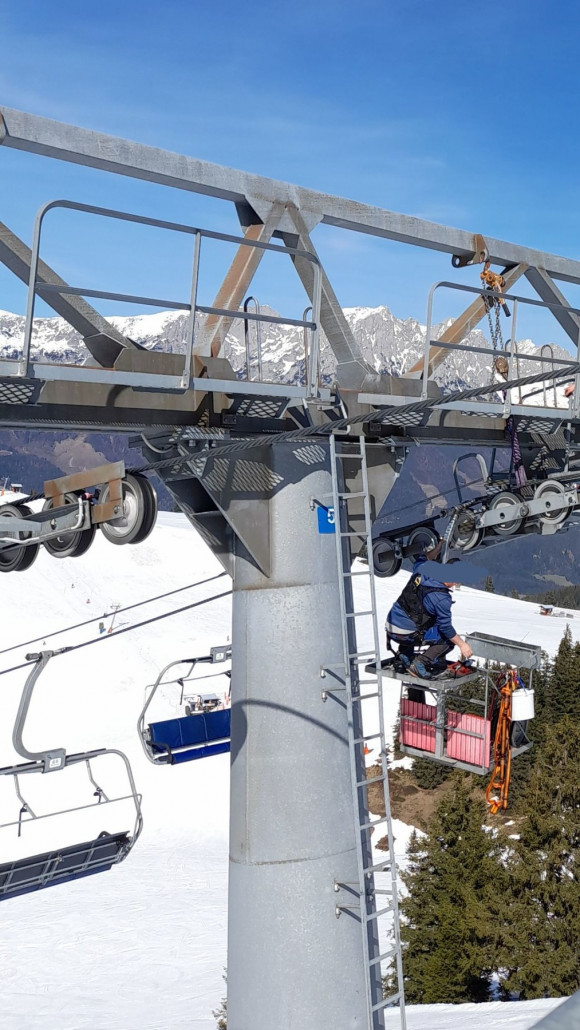 Revisionsarbeiten. Bild aus Datenschutzgründen bearbeitet