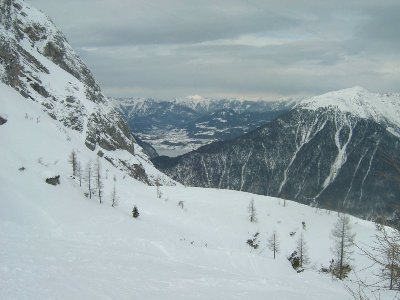 Unverspurten Tiefschnee gabs noch reichlich - allerdings mit fragwürdiger Qualität (tw. Bruchharsch)