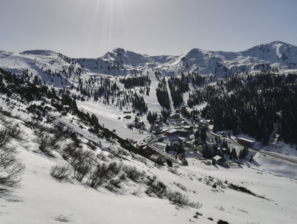 Gstemmerspitze-Abfahrt-Planneralmblick.jpg