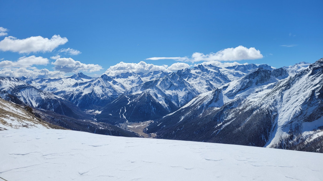 Blick nach Cogne auf der Rückseite