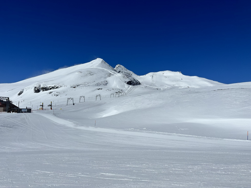 Gemein, wenn man die perfekte Piste am Vorab sieht, der Lift aber nicht läuft