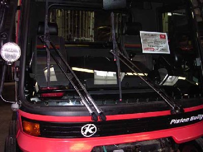 Auf dem Foto ist ein gebrauchter 240er, 260er oder 280er zu sehen.