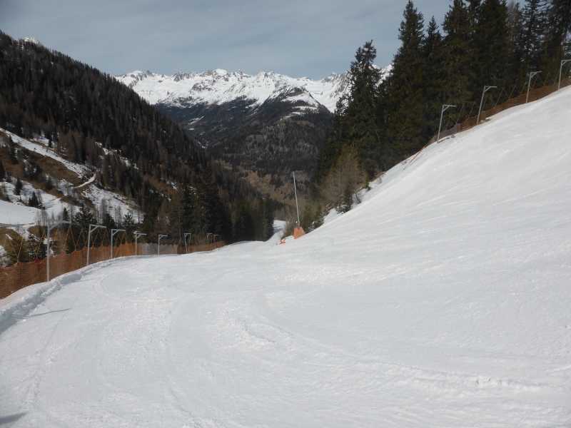 in der roten Talabfahrt, kurz vor der Abzweigung zur Eggenhütte