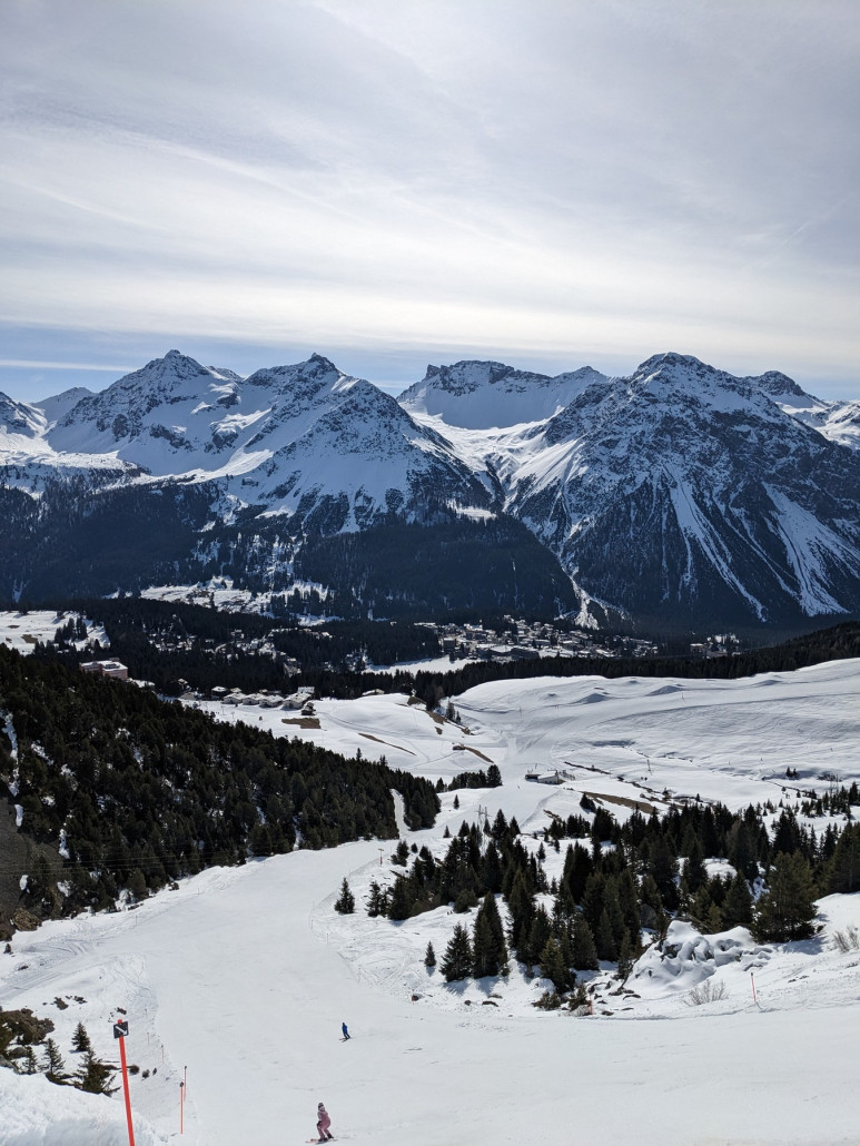 Tiefblick nach Arosa