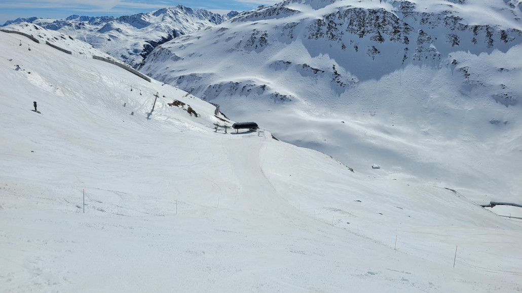 Gähnende Leere am Schneehüenerstock-Flyer