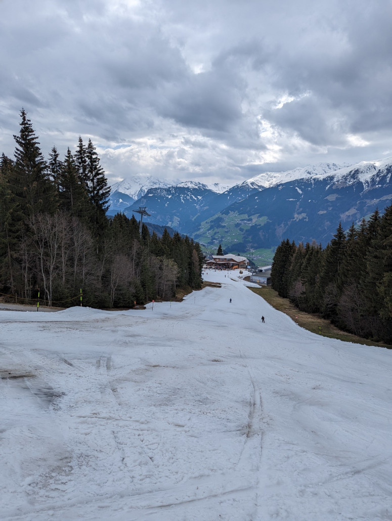 Vor der Wiesenalm etwas kritisch